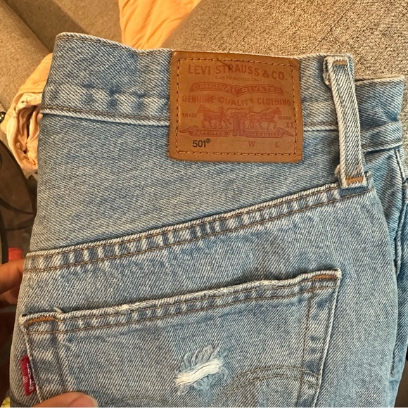 Levi’s High Rise 501 Distressed Ripped Shorts Size 27 - Picture 5 of 7